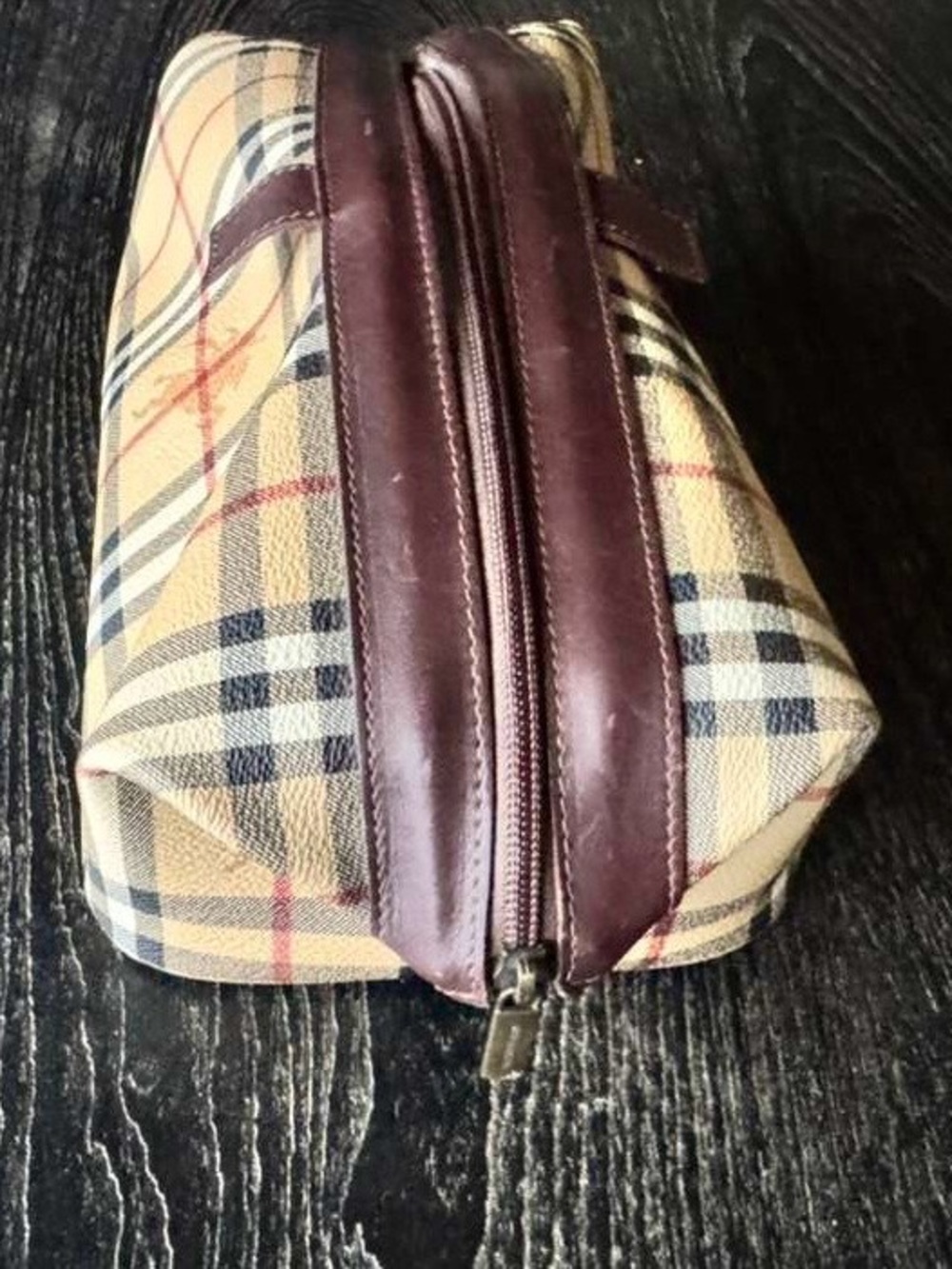 Burberry Beige Plaid Leather-Trim Toiletry Bag - Picture 4 of 6